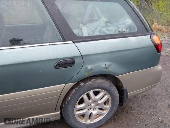 2001 Subaru Legacy Outback with VIN 4S3BH675817638933, listed as a IAAI auction lot 42167461 with 250,785 mi miles and . Bid and sale history available at DreamBid. Image 6.