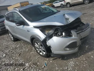 2015 Ford Escape Titanium with VIN 1FMCU9J94FUA83061, listed as a Copart auction lot 56286625 with 251,012 mi miles and Clean Title. Bid and sale history available at DreamBid. Image 4.