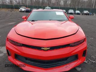 2017 Chevrolet Camaro 1LT z VIN 1G1FA1RX2H0119847, wystawiony jako IAAI lot #41936497 z przebiegiem 125 711 mil mil oraz . Historia ofert i sprzedaży dostępna na DreamBid. Obrazek 6.