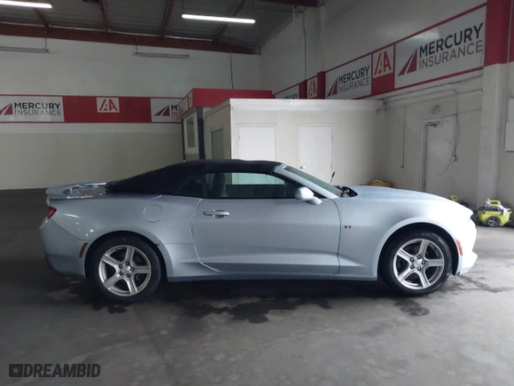 2018 Chevrolet Camaro 1LT with VIN 1G1FB3DX1J0130330, listed as a IAAI auction lot 41582610 with 61,364 mi miles. Bid and sale history available at carsss.com. Image 13.