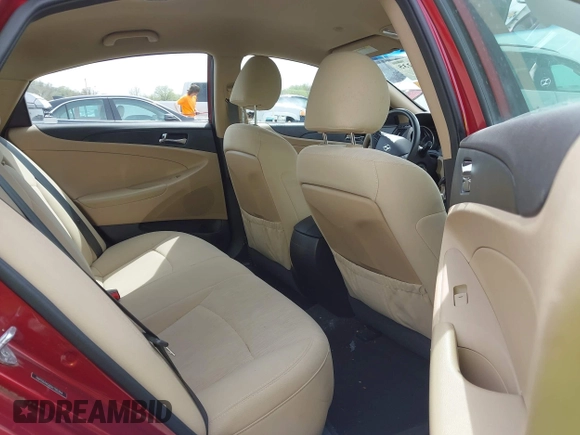 2013 Hyundai Sonata GLS with VIN 5NPEB4AC6DH705264, listed as a IAAI auction lot 42031235 with 68,752 mi miles and . Bid and sale history available at carsss.com. Image 8.