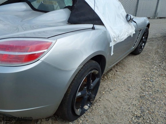 2007 Saturn Sky with VIN 1G8MB35B07Y118708, listed as a IAAI auction lot 41233312 with 1 mi miles. Bid and sale history available at carsss.com. Image 16.