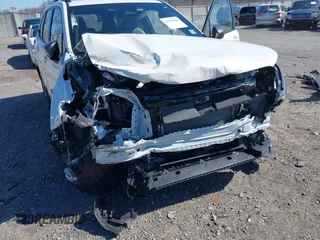 2025 Subaru Forester Limited с VIN JF2SLDNC1SH413674, выставлен на аукционе IAAI как лот 41735908 с пробегом 10 713 миль миль и . История ставок и продаж доступна на DreamBid. Изображение 6.
