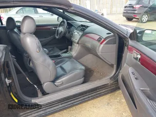 2004 Toyota Solara SE z VIN 4T1FA38P54U031202, wystawiony jako IAAI lot #42473913 z przebiegiem 137 469 mil mil oraz . Historia ofert i sprzedaży dostępna na DreamBid. Obrazek 5.