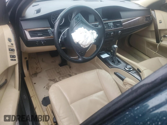 2007 BMW 5 Series 525xi z VIN WBANF335X7CS38716, wystawiony jako Copart lot #43242695 z przebiegiem Nie podano mil oraz Szkoda całkowita • Salvage title. Historia ofert i sprzedaży dostępna na DreamBid. Obrazek 8.