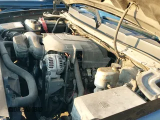 2007 Chevrolet Silverado 1500 1LT z VIN 3GCEC13J87G538488, wystawiony jako IAAI lot #43034461 z przebiegiem 260 295 mil mil oraz . Historia ofert i sprzedaży dostępna na DreamBid. Obrazek 21.