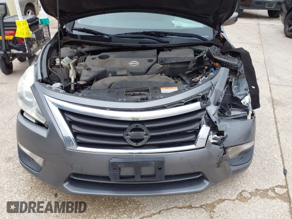 2015 Nissan Altima S with VIN 1N4AL3AP5FN888285, listed as a IAAI auction lot 42130532 with 174,510 mi miles and . Bid and sale history available at carsss.com. Image 10.