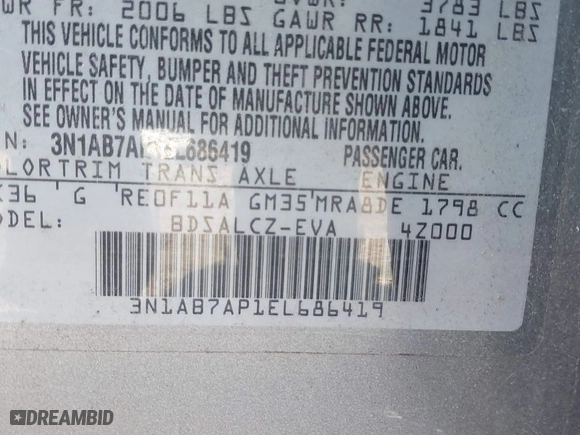 2014 Nissan Sentra SR with VIN 3N1AB7AP1EL686419, listed as a IAAI auction lot 41855324 with 88,326 mi miles. Bid and sale history available at carsss.com. Image 9.