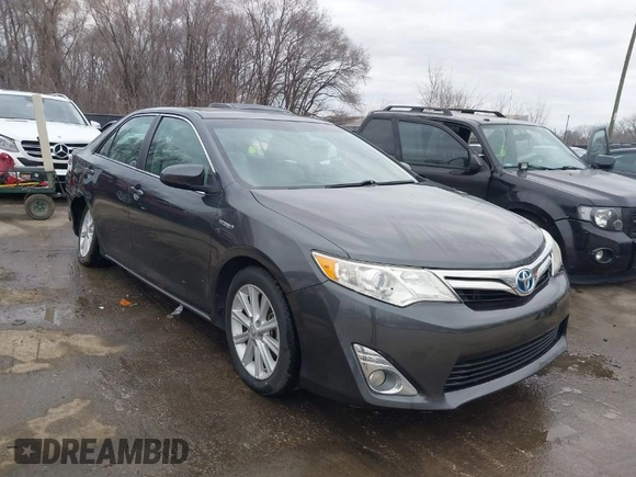 2012 Toyota Camry XLE z VIN 4T1BD1FK1CU048272, wystawiony jako IAAI lot #41711586 z przebiegiem 104 734 mil mil oraz . Historia ofert i sprzedaży dostępna na DreamBid. Obrazek 1.
