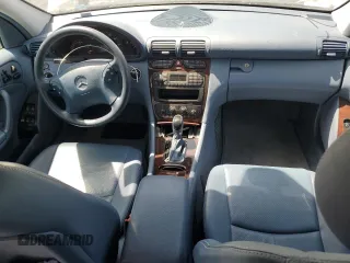 2001 Mercedes-Benz C 230/260/280/320 z VIN WDBRF61J71F094732, wystawiony jako Copart lot #50448475 z przebiegiem 39 911 mil mil oraz Czysty tytuł • Clean title. Historia ofert i sprzedaży dostępna na DreamBid. Obrazek 8.