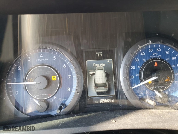 2015 Toyota Sienna XLE with VIN 5TDYK3DC7FS583580, listed as a Copart auction lot 50762745 with 185,684 mi miles and Clean Title. Bid and sale history available at carsss.com. Image 9.