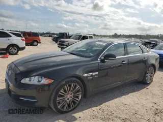 2014 Jaguar XJ with VIN SAJWA2GT0EMV61531, listed as a Copart auction lot 61071054 with 79,266 mi miles and Clean Title. Bid and sale history available at DreamBid. Image 1.