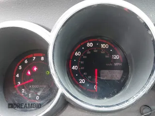 2006 Toyota Matrix STD с VIN 2T1KR32E06C577814, выставлен на аукционе IAAI как лот 42327255 с пробегом 209 890 миль миль и . История ставок и продаж доступна на DreamBid. Изображение 7.