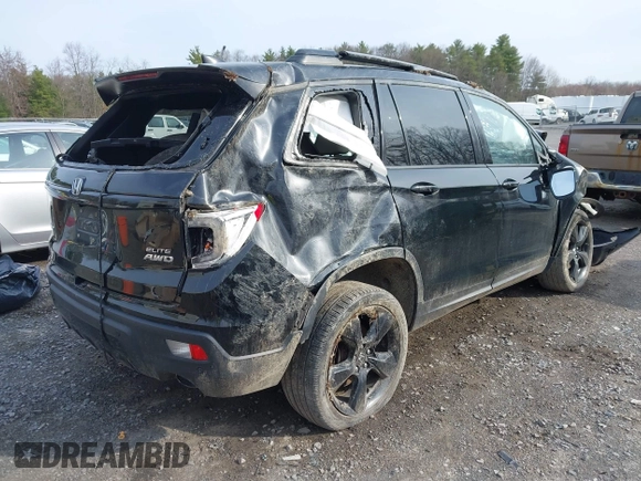2019 Honda Passport Elite with VIN 5FNYF8H00KB010472, listed as a IAAI auction lot 42013475 with 62,577 mi miles. Bid and sale history available at carsss.com. Image 4.