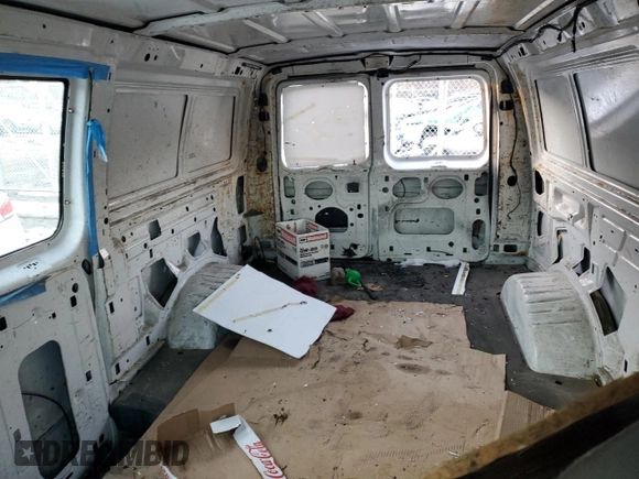2004 Ford Econoline Cargo z VIN 1FTNE24L84HA51888, wystawiony jako Copart lot #86813724 z przebiegiem Nie podano mil oraz Szkoda całkowita • Salvage title. Historia ofert i sprzedaży dostępna na DreamBid. Obrazek 10.