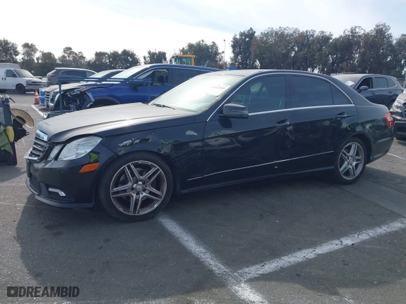 2011 Mercedes-Benz E-Class E 350 Luxury with VIN WDDHF5GB9BA320605, listed as a IAAI auction lot 41402185 with 131,429 mi miles. Bid and sale history available at carsss.com. Image 17.