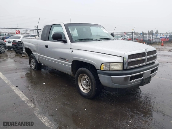 2001 Dodge Ram 1500 with VIN 1B7HC13Y51J559377, listed as a IAAI auction lot 41491299 with 192,046 mi miles. Bid and sale history available at carsss.com. Image 1.