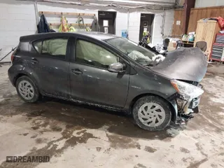 2016 Toyota Prius c One with VIN JTDKDTB33G1589717, listed as a IAAI auction lot 41405499 with 33,072 mi miles. Bid and sale history available at carsss.com. Image 1.