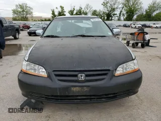 1998 Honda Accord LX z VIN 1HGCG5648WA259663, wystawiony jako Copart lot #55341505 z przebiegiem 205 257 mil mil oraz Szkoda całkowita • Salvage title. Historia ofert i sprzedaży dostępna na DreamBid. Obrazek 5.