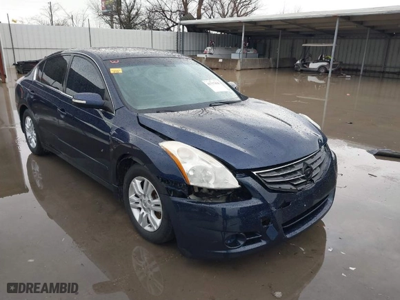 2010 Nissan Altima 2.5 S with VIN 1N4AL2AP8AN413068, listed as a IAAI auction lot 41717438 with 117,878 mi miles. Bid and sale history available at carsss.com. Image 1.
