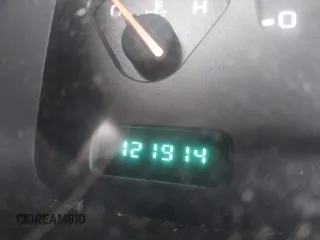 2001 Dodge Dakota Sport z VIN 1B7HG2ANX1S256902, wystawiony jako IAAI lot #42037703 z przebiegiem 121 914 mil mil oraz . Historia ofert i sprzedaży dostępna na DreamBid. Obrazek 15.