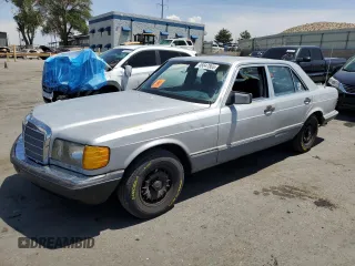 1983 Mercedes-Benz 300 SD z VIN WDBCB20A4DB034799, wystawiony jako Copart lot #58847865 z przebiegiem 323 655 mil mil oraz Czysty tytuł • Clean title. Historia ofert i sprzedaży dostępna na DreamBid. Obrazek 1.