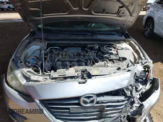 2015 Mazda 3 i SV with VIN JM1BM1T78F1252478, listed as a IAAI auction lot 42062824 with 122,799 mi miles. Bid and sale history available at carsss.com. Image 10.