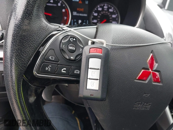 2018 Mitsubishi Eclipse Cross SE with VIN JA4AT5AA2JZ046131, listed as a IAAI auction lot 41275372 with 98,612 mi miles and . Bid and sale history available at DreamBid. Image 11.