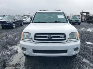 2003 Toyota Sequoia Limited with VIN 5TDBT48A43S183652, listed as a IAAI auction lot 41549774 with 250,505 mi miles. Bid and sale history available at carsss.com. Image 13.