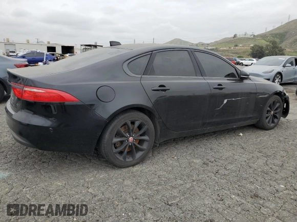 2017 Jaguar XF 20d Premium with VIN SAJBD4BN1HCY32312, listed as a Copart auction lot 53319825 with 101,569 mi miles and Clean Title. Bid and sale history available at carsss.com. Image 3.