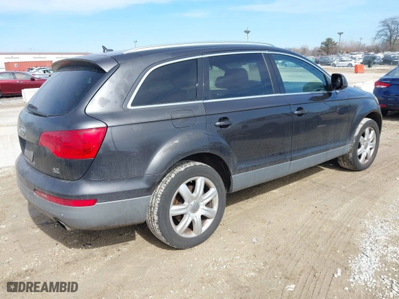 2007 Audi Q7 Premium with VIN WA1BV74L37D046989, listed as a IAAI auction lot 41767091 with 145,294 mi miles. Bid and sale history available at carsss.com. Image 4.
