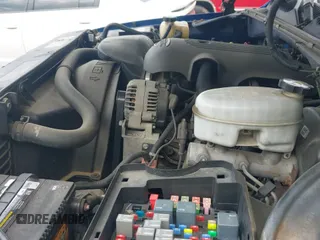 2003 GMC Sierra 1500 SLT с VIN 1GTEK19T13E154047, выставлен на аукционе IAAI как лот 42590915 с пробегом 261 685 миль миль и . История ставок и продаж доступна на DreamBid. Изображение 17.