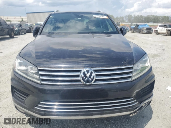 2017 Volkswagen Touareg Wolfsburg Edition with VIN WVGRF7BP6HD004806, listed as a Copart auction lot 61754565 with 160,012 mi miles and Clean title. Bid and sale history available at DreamBid. Image 5.