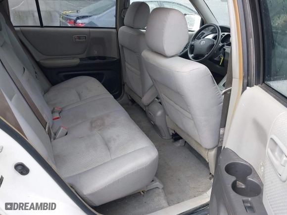 2007 Toyota Highlander with VIN JTEHP21A570202470, listed as a IAAI auction lot 41923634 with 302,540 mi miles. Bid and sale history available at carsss.com. Image 8.
