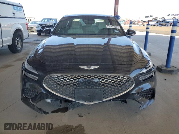 2023 Genesis G70 2.0T z VIN KMTG34TA1PU132593, wystawiony jako Copart lot #49231195 z przebiegiem 36 246 mil mil oraz Szkody całkowita. Historia ofert i sprzedaży dostępna na DreamBid. Obrazek 5.