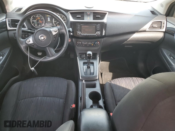 2017 Nissan Sentra SV z VIN 3N1AB7AP0HL697688, wystawiony jako Copart lot #54800525 z przebiegiem 151 496 mil mil oraz Czysty tytuł • Clean title. Historia ofert i sprzedaży dostępna na DreamBid. Obrazek 8.