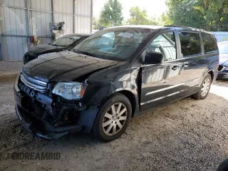 2015 Chrysler Town & Country Touring with VIN 2C4RC1BG7FR553161, listed as a Copart auction lot 72020933 with 154,381 mi miles and Salvage Title. Bid and sale history available at DreamBid. Image 1.