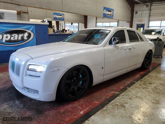 2011 Rolls-Royce Ghost with VIN SCA664S53BUX49600, listed as a Copart auction lot 85953614 with 45,937 mi miles and Non Repairable. Bid and sale history available at carsss.com. Image 1.