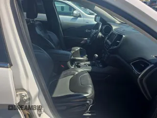 2019 Jeep Cherokee Latitude Plus с VIN 1C4PJMLX6KD361465, выставлен на аукционе IAAI как лот 42785531 с пробегом 116 730 миль миль и . История ставок и продаж доступна на DreamBid. Изображение 1.