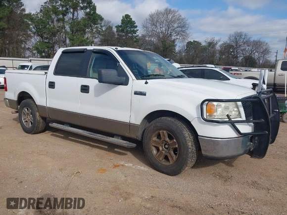 2006 Ford F-150 XLT with VIN 1FTRW12W86FB19420, listed as a IAAI auction lot 41786430 with 286,740 mi miles. Bid and sale history available at carsss.com. Image 1.