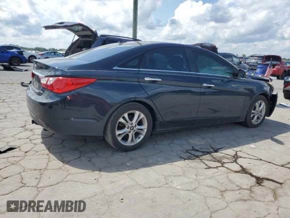 2013 Hyundai Sonata Limited z VIN 5NPEC4AC3DH591172, wystawiony jako Copart lot #58906375 z przebiegiem 171 765 mil mil oraz Szkoda całkowita • Salvage title. Historia ofert i sprzedaży dostępna na DreamBid. Obrazek 3.