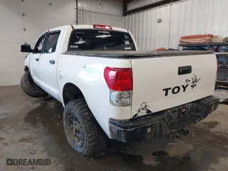 2013 Toyota Tundra 4WD Truck with VIN 5TFDY5F10DX274318, listed as a IAAI auction lot 41729475 with 253,873 mi miles. Bid and sale history available at carsss.com. Image 3.
