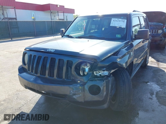 2008 Jeep Patriot Sport z VIN 1J8FT28WX8D519480, wystawiony jako IAAI lot #42119775 z przebiegiem 162 594 mil mil oraz . Historia ofert i sprzedaży dostępna na DreamBid. Obrazek 6.