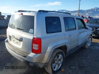 2012 Jeep Patriot Sport z VIN 1C4NJRBB8CD511426, wystawiony jako IAAI lot #41669648 z przebiegiem 147 016 mil mil oraz . Historia ofert i sprzedaży dostępna na DreamBid. Obrazek 4.