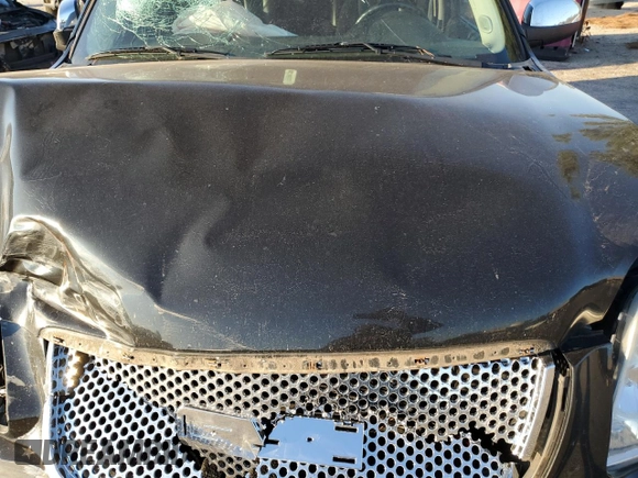2011 GMC Yukon SLT with VIN 1GKS1CE01BR391954, listed as a Copart auction lot 82570594 with 0 mi miles and Salvage Title. Bid and sale history available at carsss.com. Image 11.