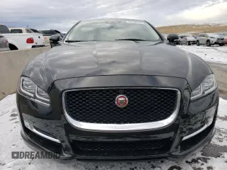 2019 Jaguar XJ with VIN SAJWJ1CD7K8W19566, listed as a Copart auction lot 43150345 with 29,020 mi miles and Salvage Title. Bid and sale history available at carsss.com. Image 5.