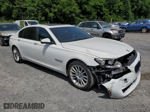 2014 BMW 7 Series ALPINA B7 xDrive с VIN WBAYF8C58ED652742, выставлен на аукционе Copart как лот 60919225 с пробегом 79 560 миль миль и Списание • Salvage title. История ставок и продаж доступна на DreamBid. Изображение 4.