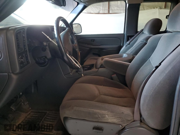 2005 Chevrolet Silverado 1500 Z71 z VIN 1GCEK19B75Z241454, wystawiony jako Copart lot #52154325 z przebiegiem 203 436 mil mil oraz Szkoda całkowita • Salvage title. Historia ofert i sprzedaży dostępna na DreamBid. Obrazek 7.