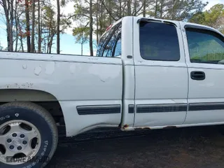 2001 Chevrolet Silverado 1500 LS with VIN 2GCEC19T111166937, listed as a IAAI auction lot 41422853 with 245,458 mi miles. Bid and sale history available at carsss.com. Image 6.