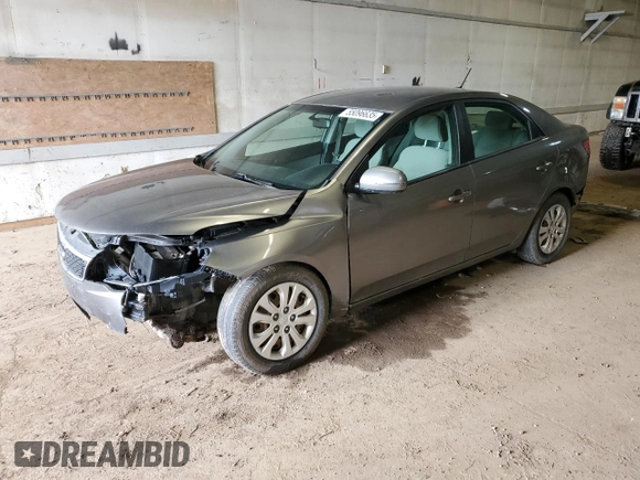 2012 Kia Forte EX with VIN KNAFU4A27C5631628, listed as a Copart auction lot 55096635 with 180,209 mi miles and Clean Title. Bid and sale history available at carsss.com. Image 1.